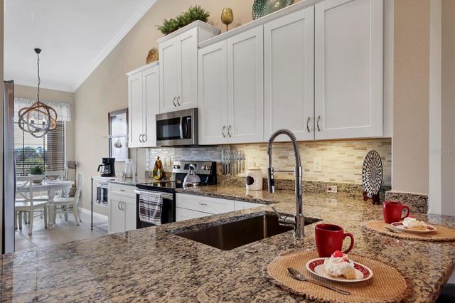 13719 MESSINA LOOP 202, Lakewood Ranch, FL 34211