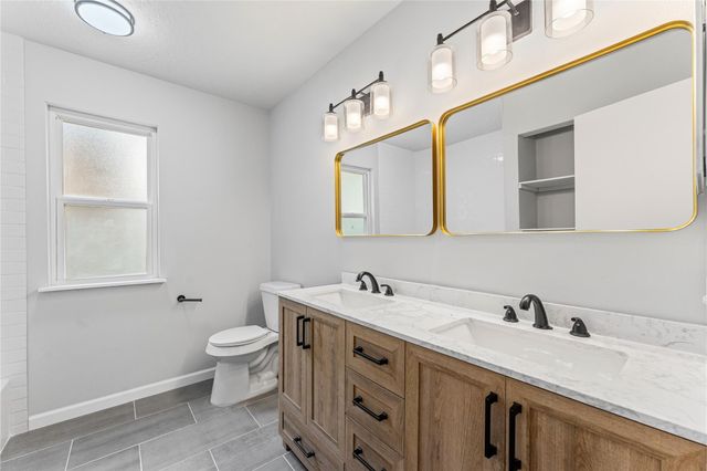 15439 Woodhorn Drive, Houston, TX 77062