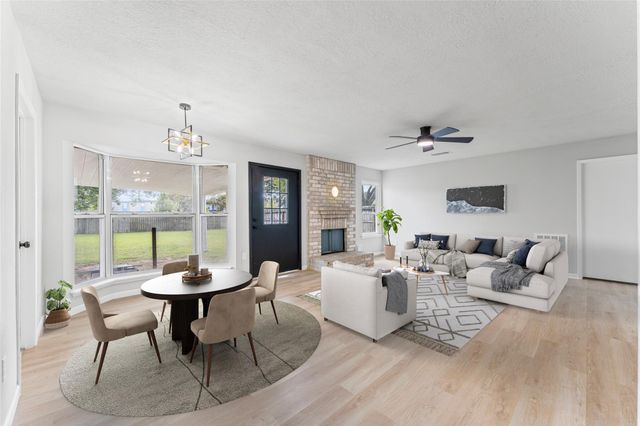 15439 Woodhorn Drive, Houston, TX 77062
