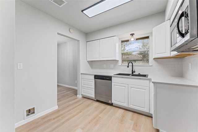 15439 Woodhorn Drive, Houston, TX 77062
