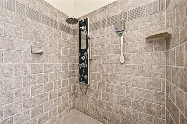 604 Indian Trail Court, Smithville, MO 64089