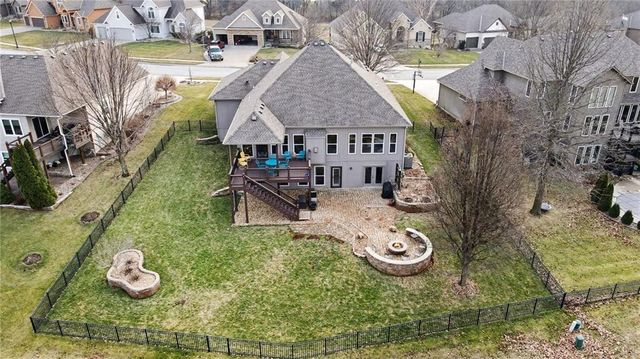 604 Indian Trail Court, Smithville, MO 64089