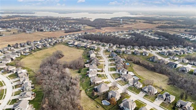 604 Indian Trail Court, Smithville, MO 64089