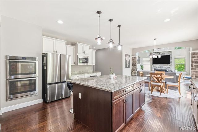 58 Blue Brook Court, O'fallon, MO 63366