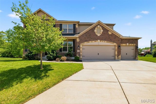58 Blue Brook Court, O'fallon, MO 63366
