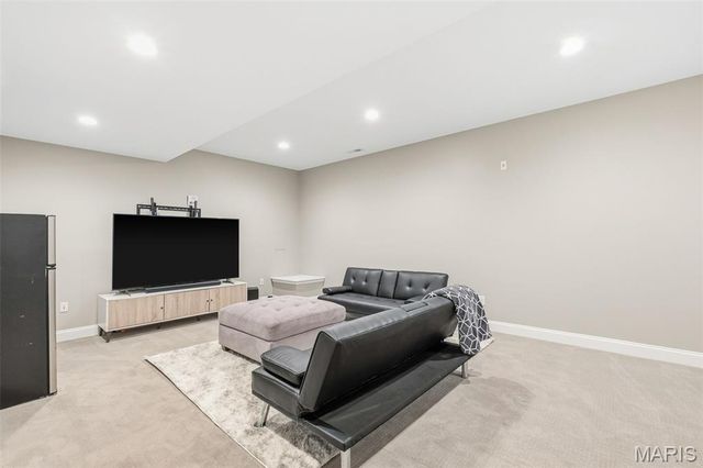 58 Blue Brook Court, O'fallon, MO 63366
