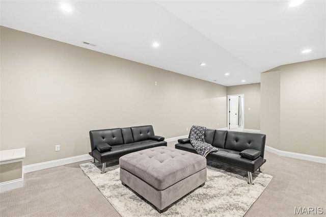 58 Blue Brook Court, O'fallon, MO 63366