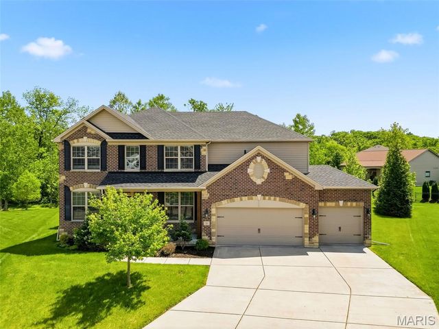 58 Blue Brook Court, O'fallon, MO 63366