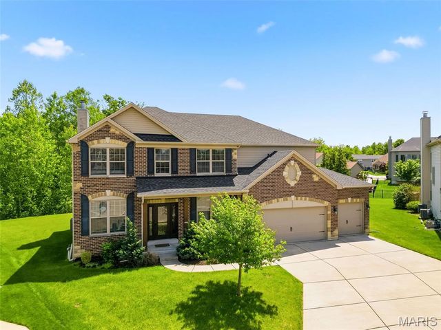 58 Blue Brook Court, O'fallon, MO 63366