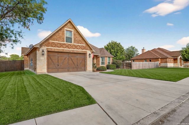 133 Mulhouse, Castroville, TX 78009