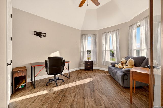 133 Mulhouse, Castroville, TX 78009