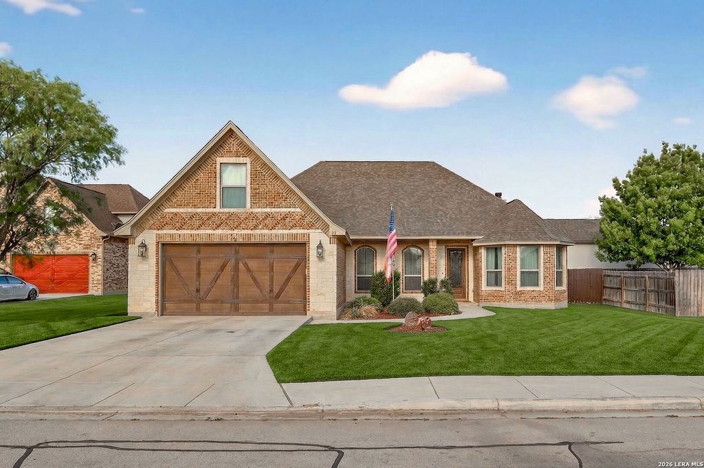 133 Mulhouse, Castroville, TX 78009