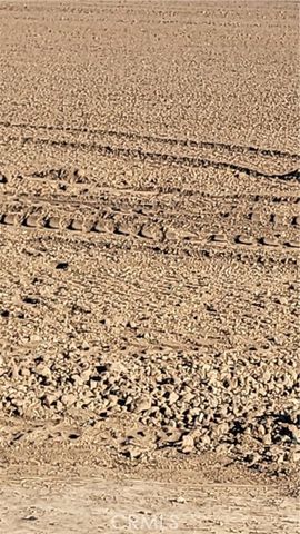 0 Luna Road, Phelan, CA 92371