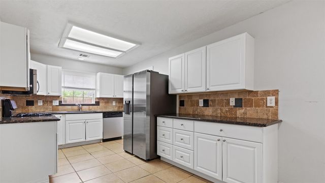 1510 Tarley Street, Houston, TX 77009