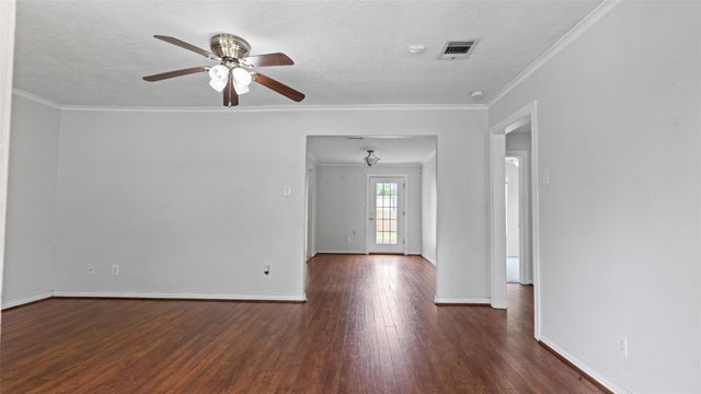 1510 Tarley Street, Houston, TX 77009