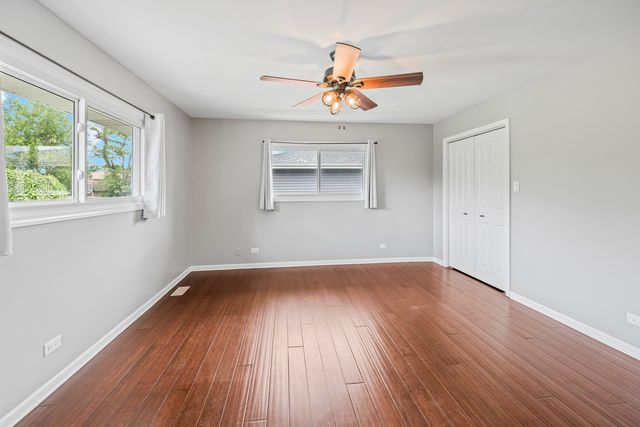 17008 Forest Avenue, Oak Forest, IL 60452