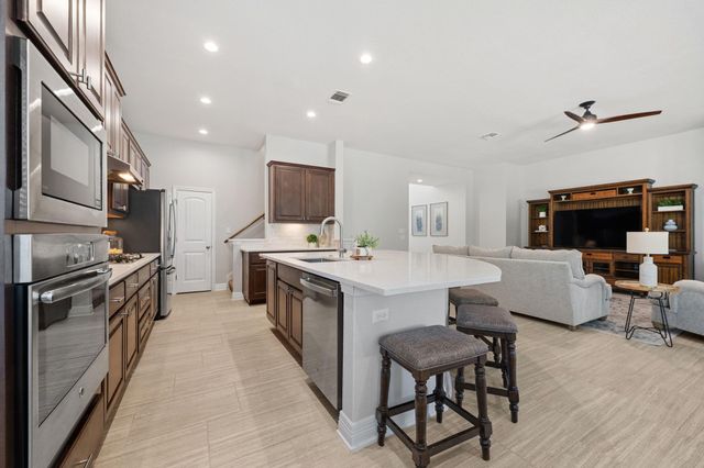 208 Cibolo Ridge DR, Georgetown, TX 78628