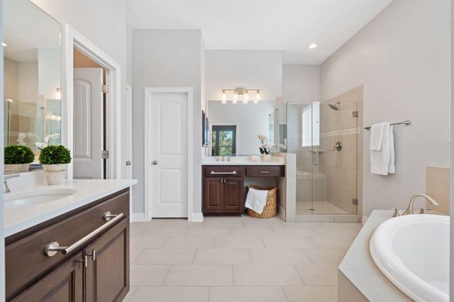 208 Cibolo Ridge DR, Georgetown, TX 78628