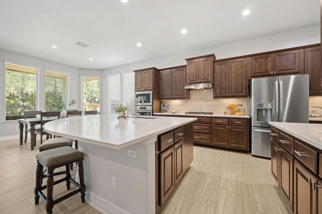 208 Cibolo Ridge DR, Georgetown, TX 78628