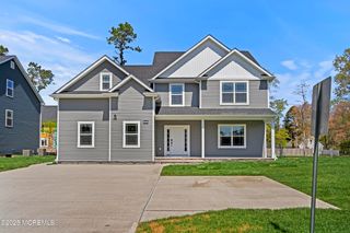 2141 Broadway Boulevard, Toms River, NJ 08757