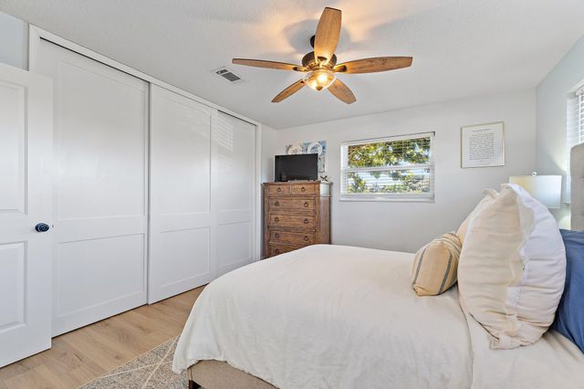 1401 N Lake Court, Lake Clarke Shores, FL 33406