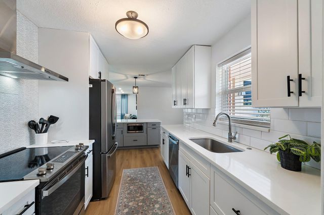 1401 N Lake Court, Lake Clarke Shores, FL 33406