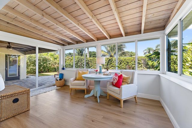 1401 N Lake Court, Lake Clarke Shores, FL 33406