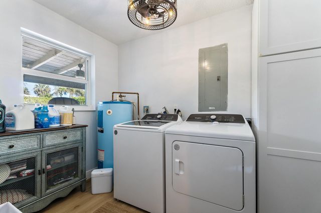 1401 N Lake Court, Lake Clarke Shores, FL 33406