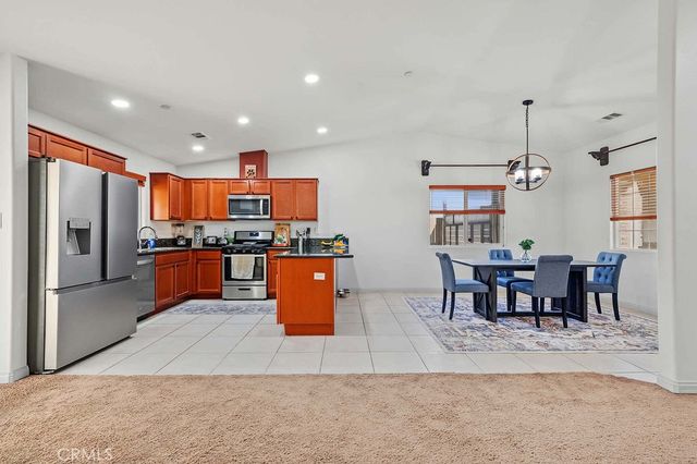6100 Pizarro, Bakersfield, CA 93307