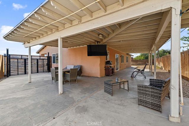6100 Pizarro, Bakersfield, CA 93307