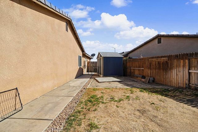 6100 Pizarro, Bakersfield, CA 93307