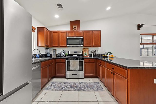 6100 Pizarro, Bakersfield, CA 93307