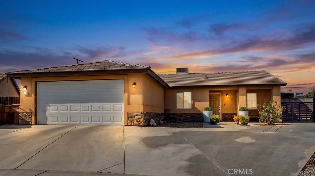6100 Pizarro, Bakersfield, CA 93307