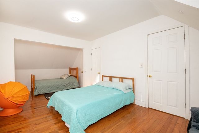 19 Huss Ct, Lynn, MA 01905
