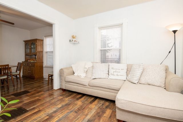 19 Huss Ct, Lynn, MA 01905