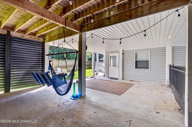 10493 Riviere Vue Drive, Biloxi, MS 39532
