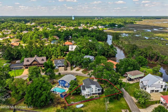 10493 Riviere Vue Drive, Biloxi, MS 39532