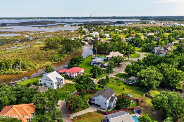 10493 Riviere Vue Drive, Biloxi, MS 39532