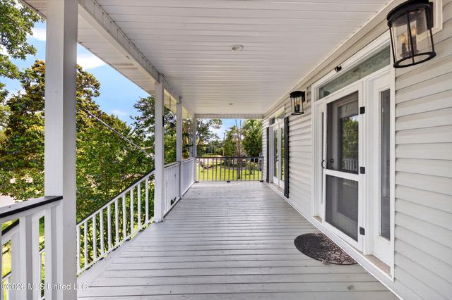 10493 Riviere Vue Drive, Biloxi, MS 39532