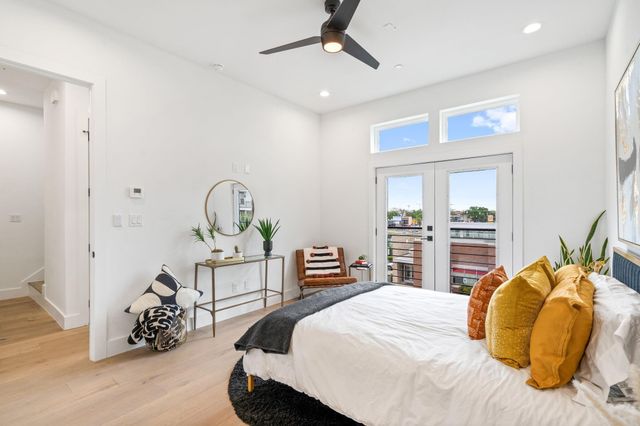 4208 Live Oak Street 201, Dallas, TX 75204