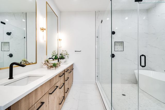 4208 Live Oak Street 201, Dallas, TX 75204