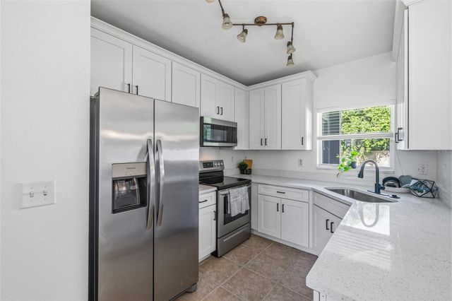 515 SWEET HOLLOW PLACE, Brandon, FL 33510