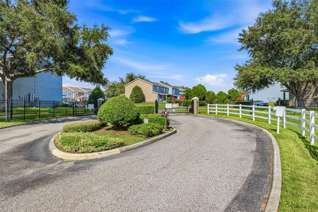 515 SWEET HOLLOW PLACE, Brandon, FL 33510