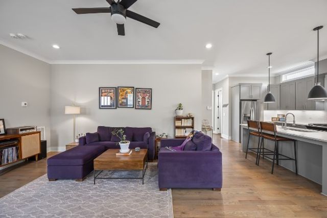 601 40th Ave, N, Nashville, TN 37209