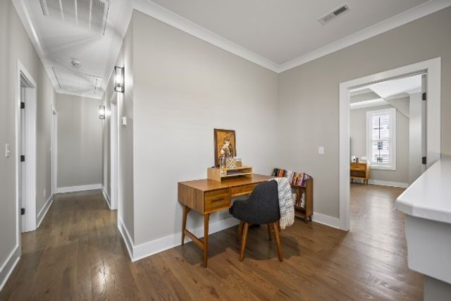 601 40th Ave, N, Nashville, TN 37209