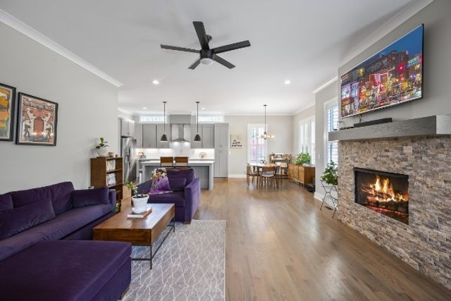 601 40th Ave, N, Nashville, TN 37209