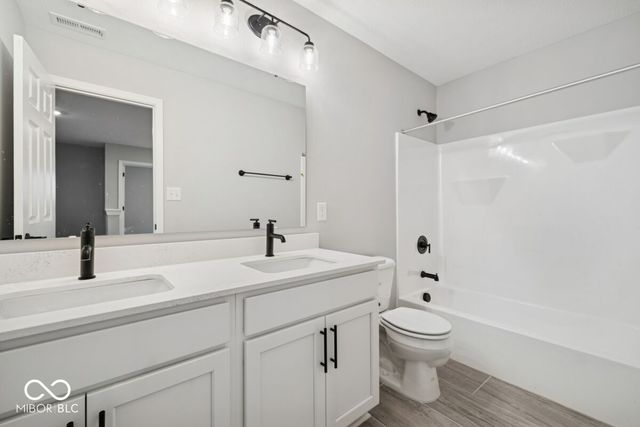 17117 Silo Ridge Way, Noblesville, IN 46060