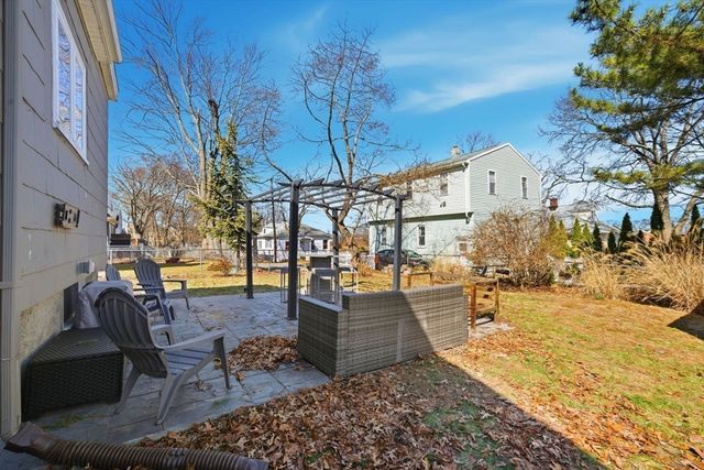 154 Palmer St, Quincy, MA 02169