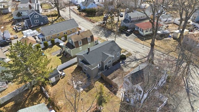 154 Palmer St, Quincy, MA 02169