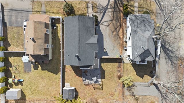 154 Palmer St, Quincy, MA 02169